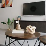 Apartment Ika с паркомясто Burgas