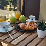 Apartment Ika с паркомясто *